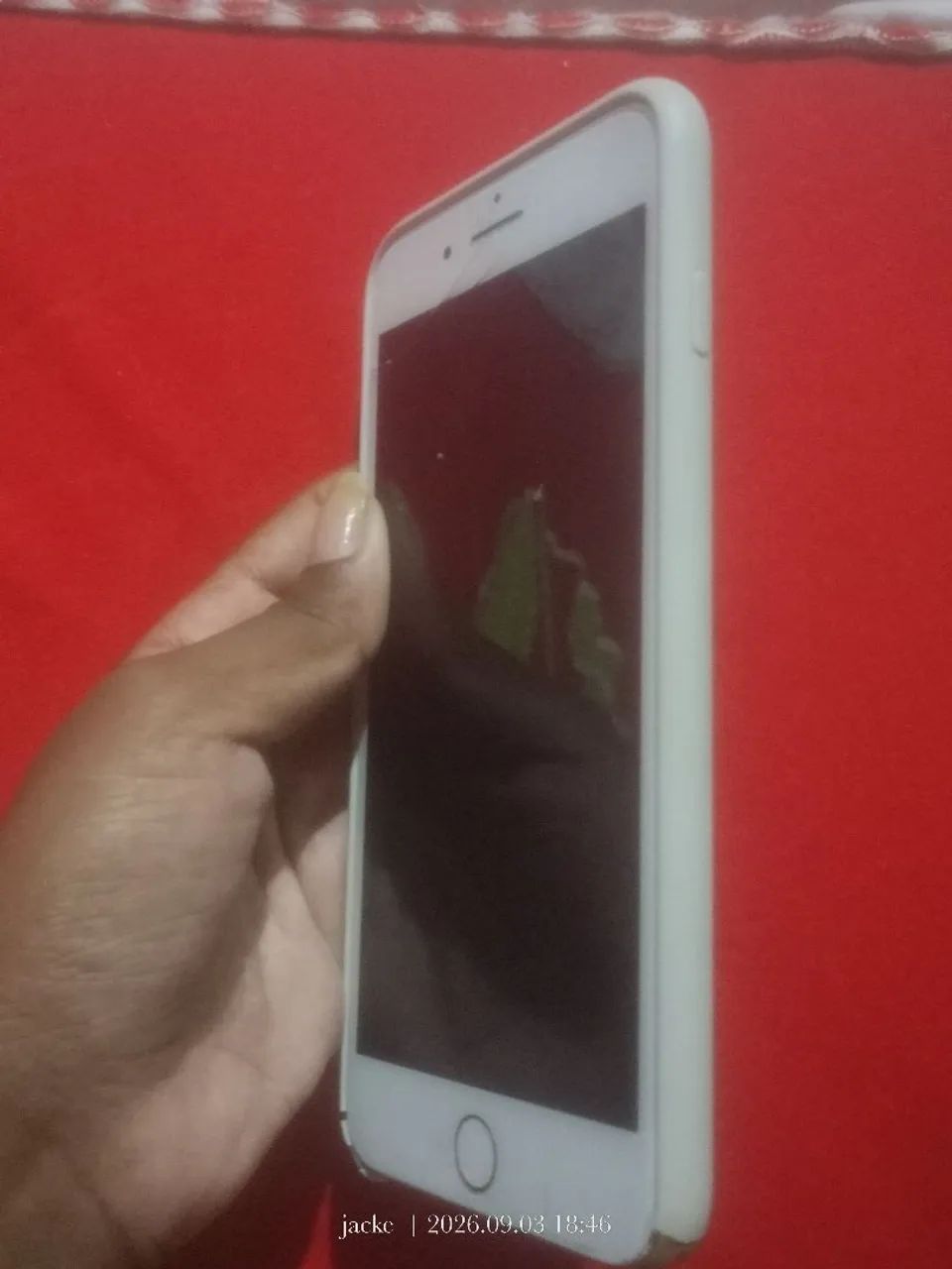 iPhone 8 plus, 128gb, todo original, com capa e carregador  - Foto 3