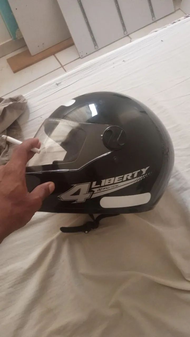 Capacete nunca usado 