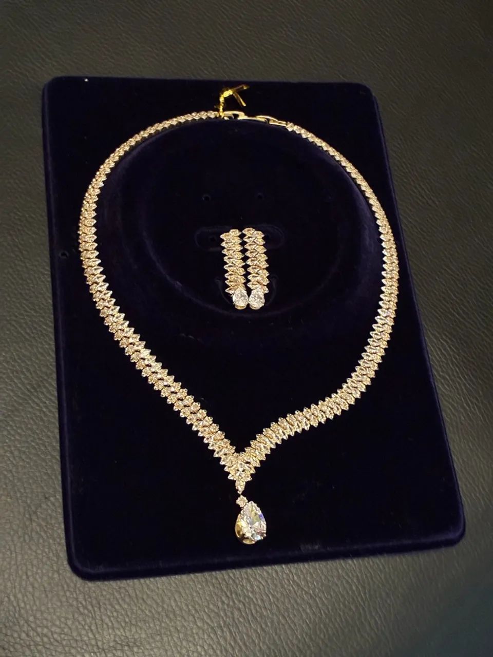 Conjunto colar e brinco