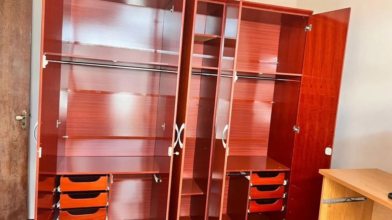 Guarda-Roupa de Casal Gigante e Super Resistente - Foto 3
