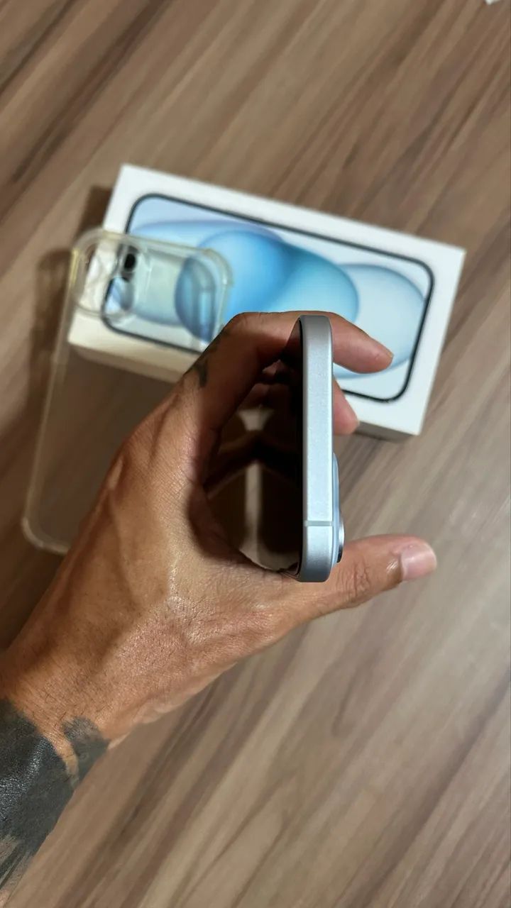 iPhone 15 blue - Foto 2