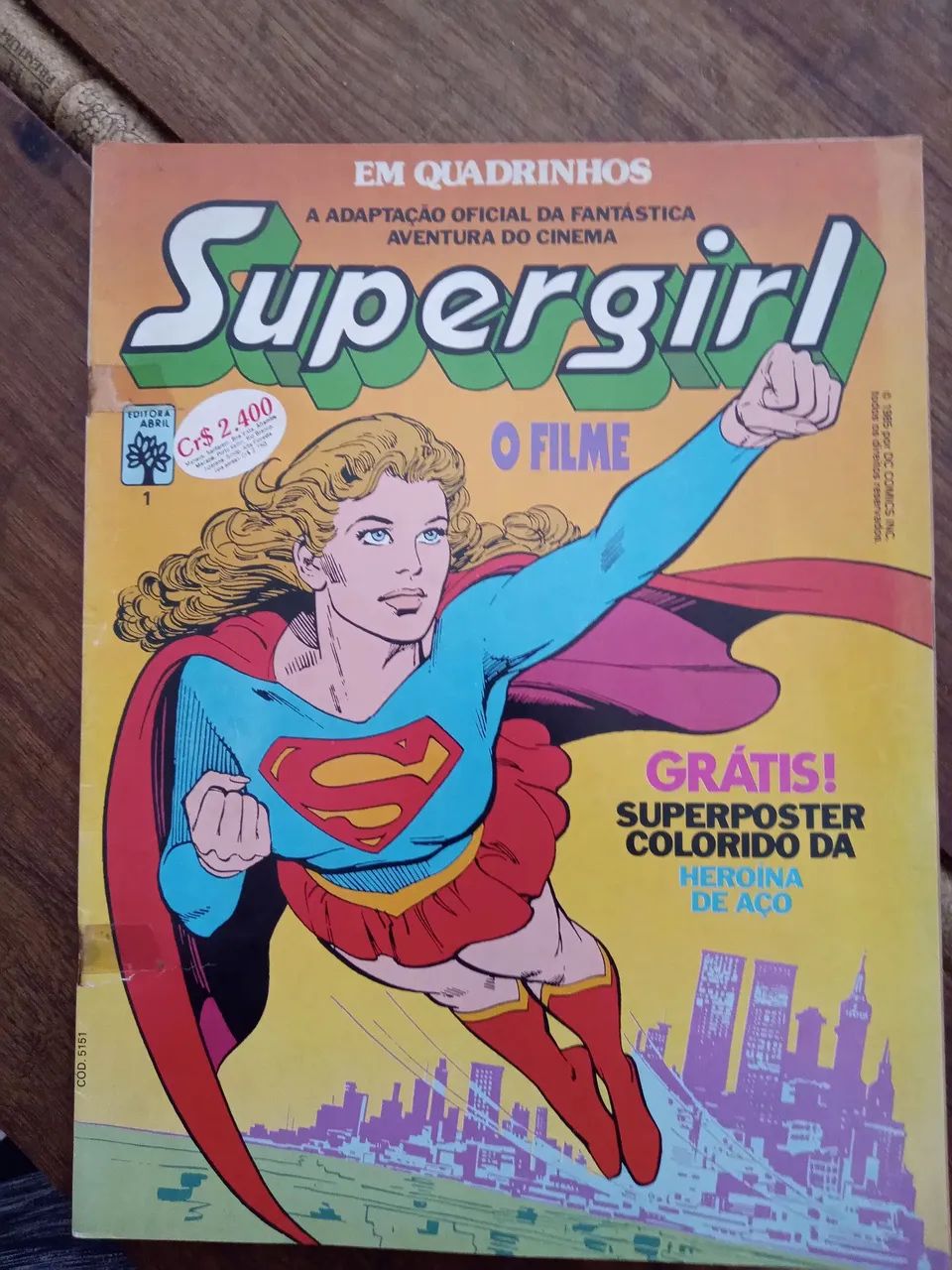 Gibi Supergirl O Filme editora abril