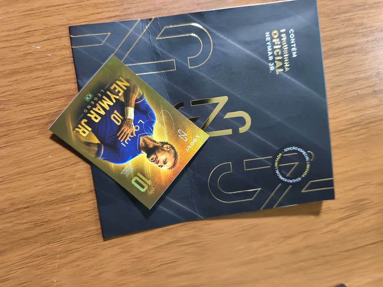 Figurinha lendária Neymar edição limitada 
