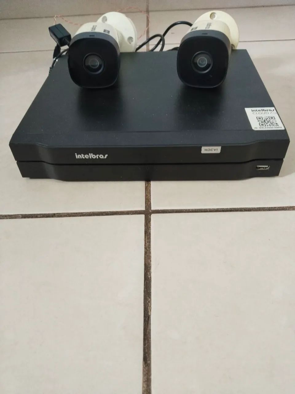 Vendo DVR Intelbras com 2 câmeras  - Foto 2
