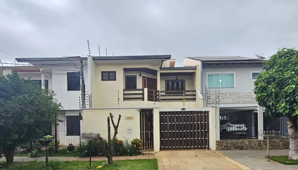 LOCAÇÃO | Sobrado, com 4 quartos em Jardim Iguaçu, Maringá