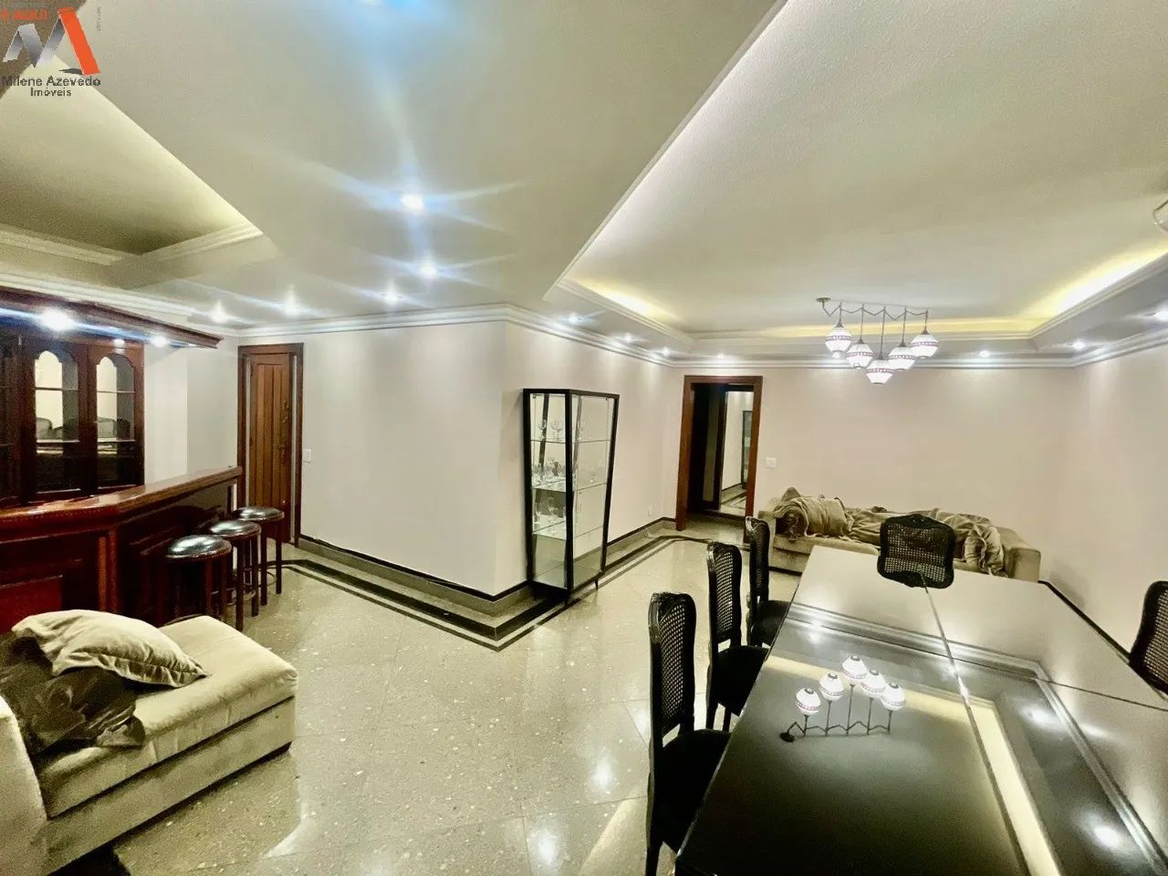 APARTAMENTO COM 3 SUÍTES NO BAIRRO DO REDUTO. ÁREA PRIVATIVA DE 200M² - 1 APTO POR ANDAR. 