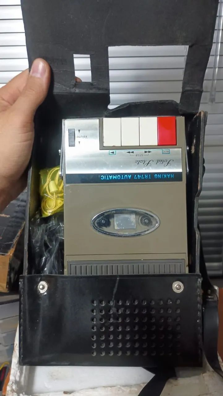 Gravador antigo na caixa item de coleção 