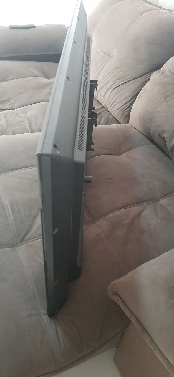Vendo TV  lcd 43 Philips  - Foto 2