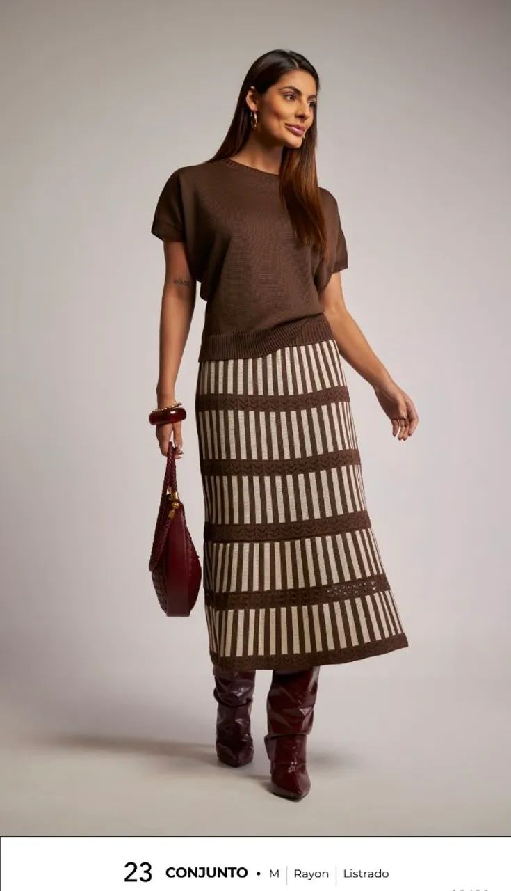 Conjunto  de saia e blusa do melhor Tricot