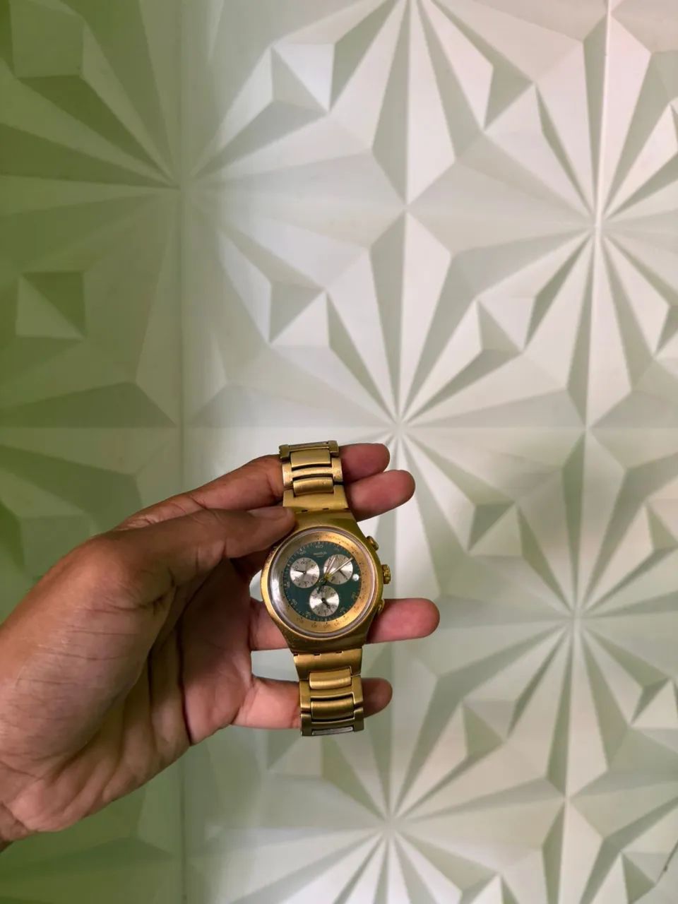 Relógio Swatch cara verde 