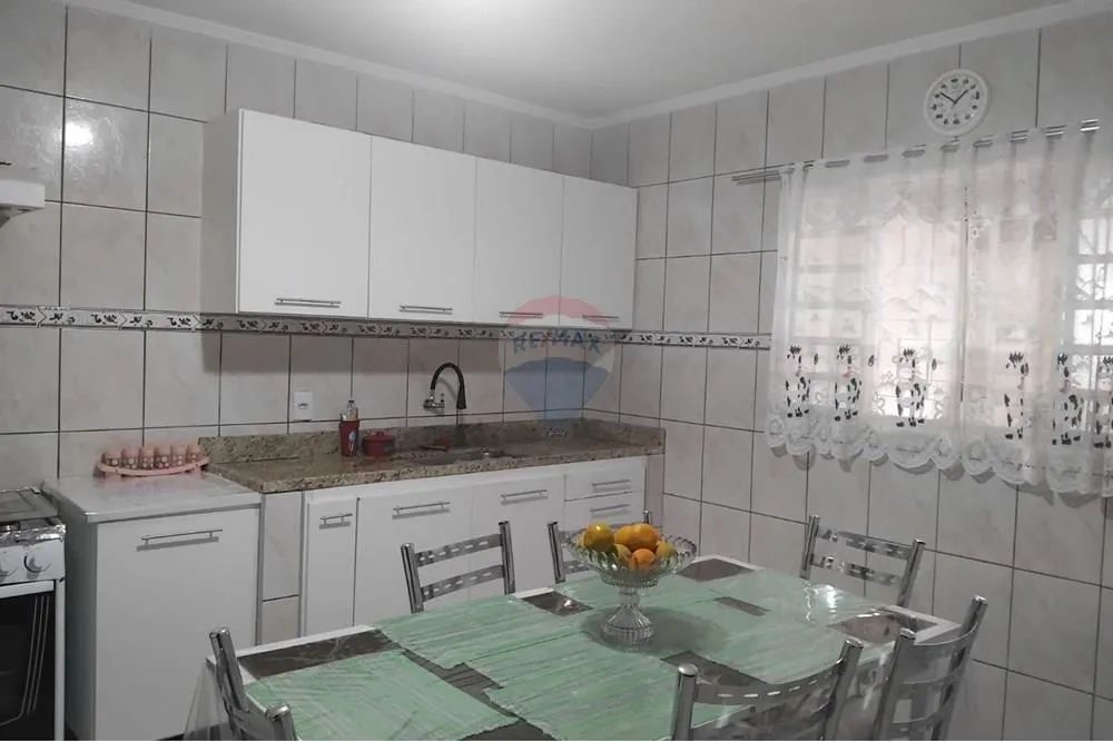 "Casa Encantadora em Itapira: Tranquilidade e Conforto" - Foto 5
