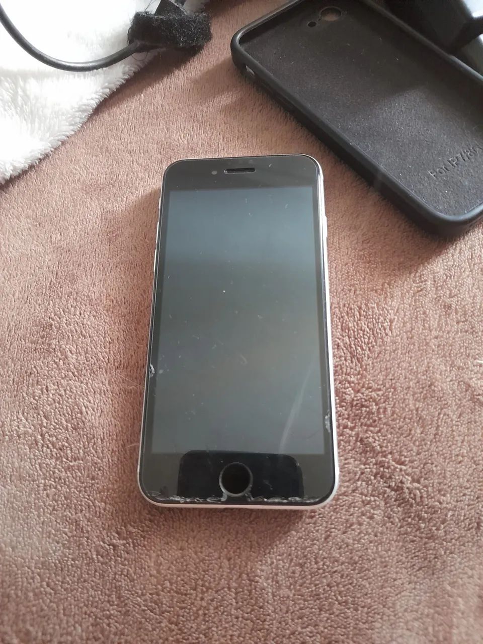 Vendo iphone SE 2 geração 128gb 