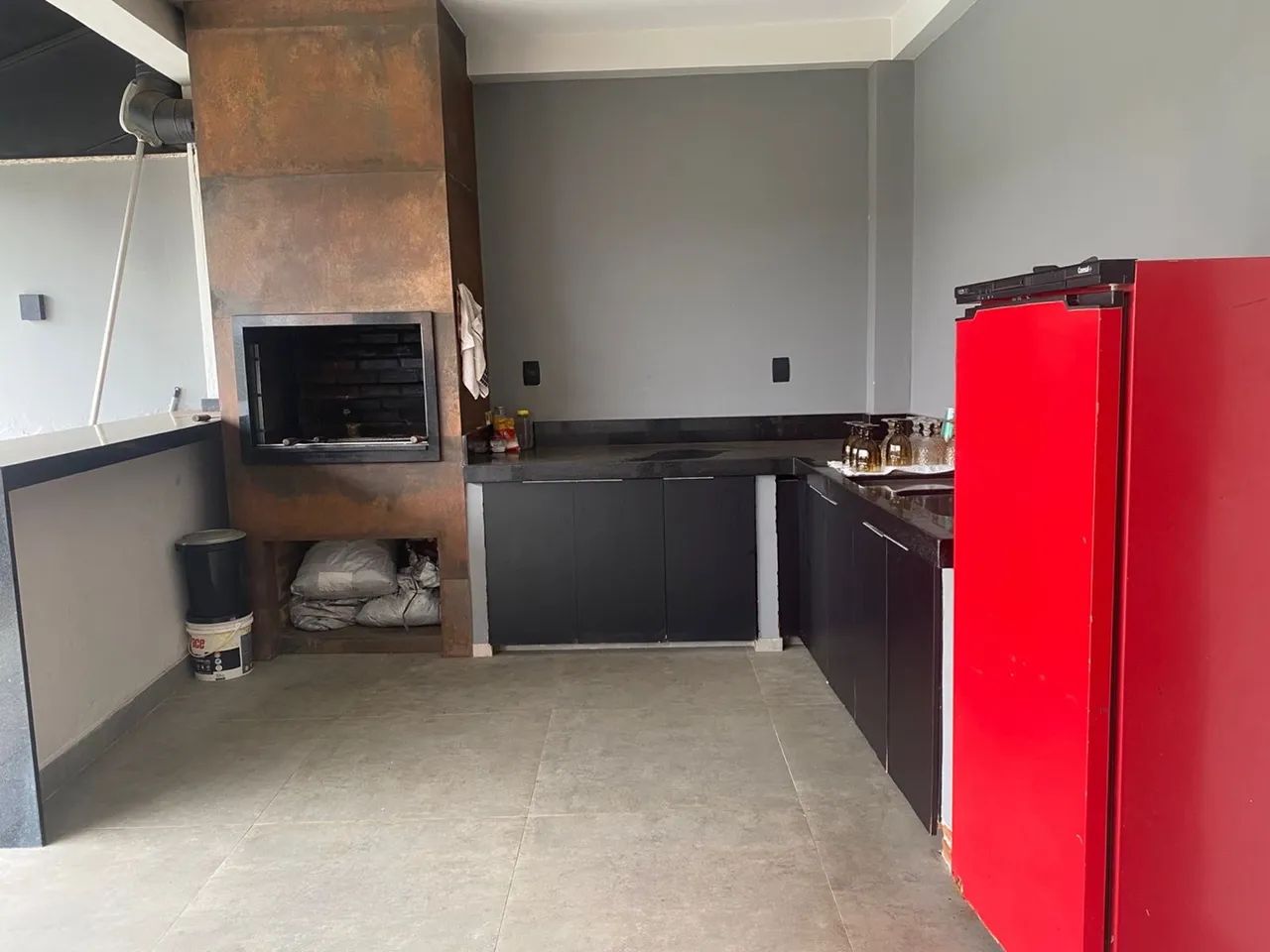 Excelente casa com piscina  - Foto 2