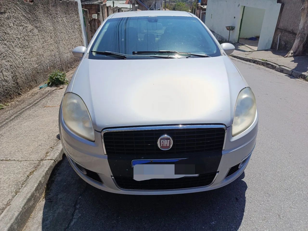 Fiat Linea Absolute 1.9/1.8 Flex Dualogic 4P 2011 - Foto 4