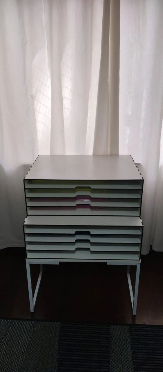 PORTA CARTOLINAS + BANCADA