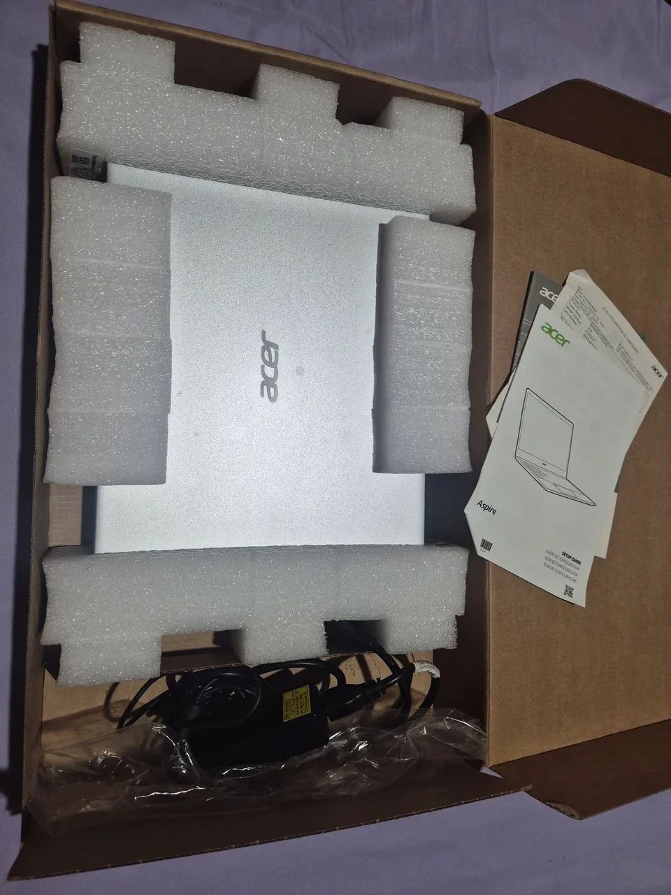 Notebook Acer Ryzen 3 5300u