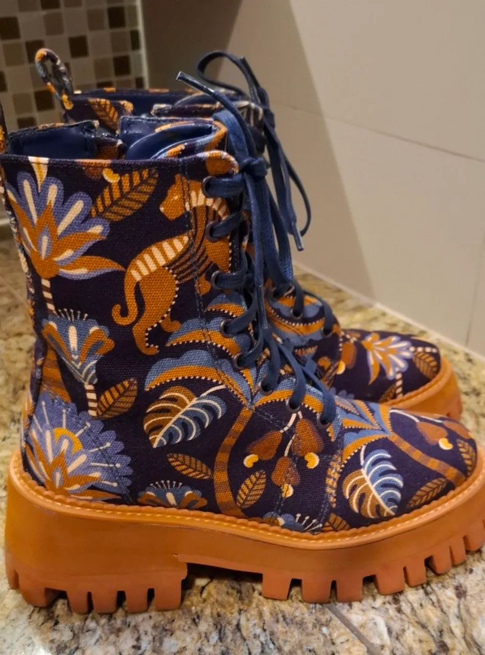 Bota Plataforma Combate Farm - Foto 4