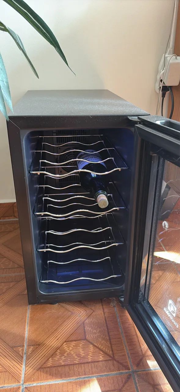 Adega vinho Electrolux - Foto 4