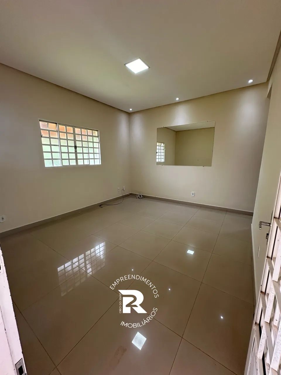  Vendo Casa com piscina no Setor Leste. Luziania/GO Cod.129 - Foto 3