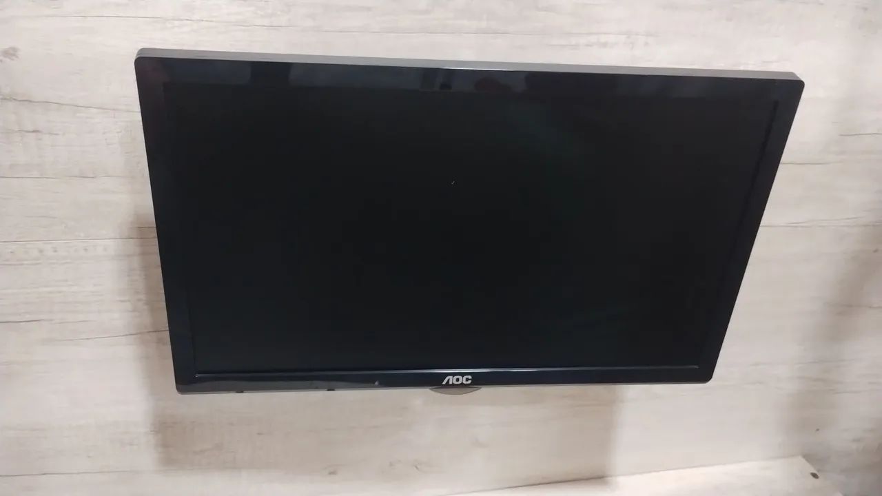 Tv 19 + Rack