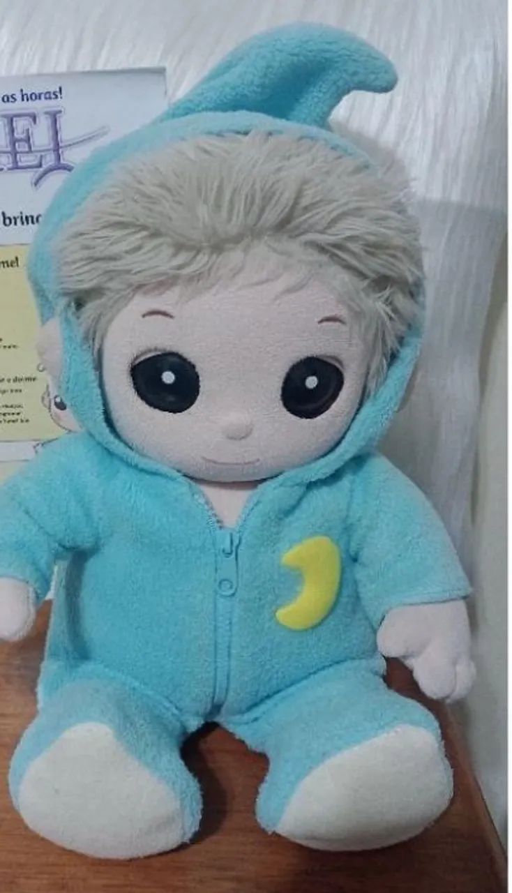 Boneco YUMEL 