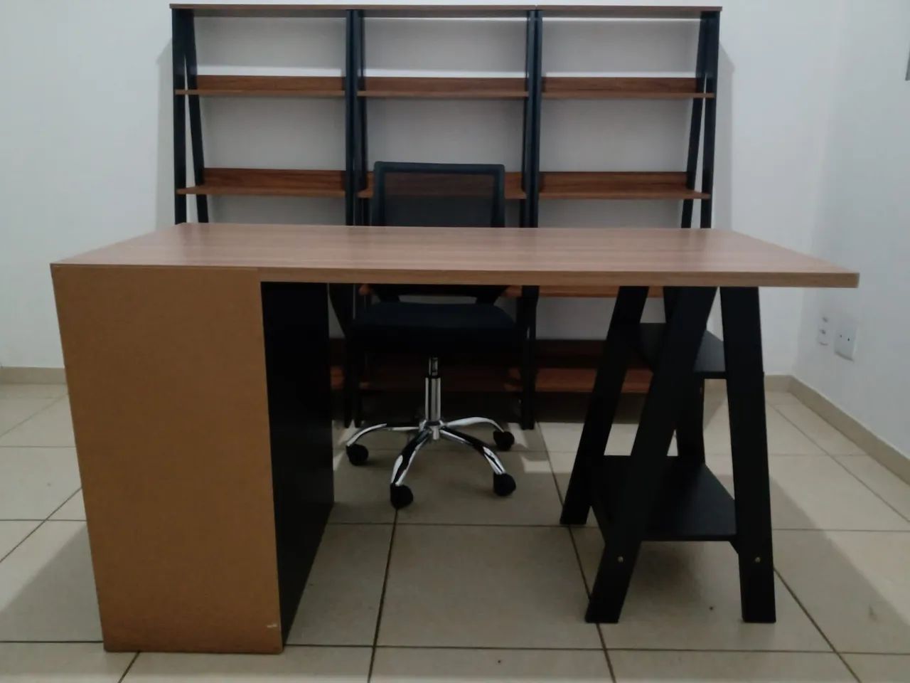 CONJUNTO DE MÓVEIS PARA ESCRITÓRIO. - Foto 4
