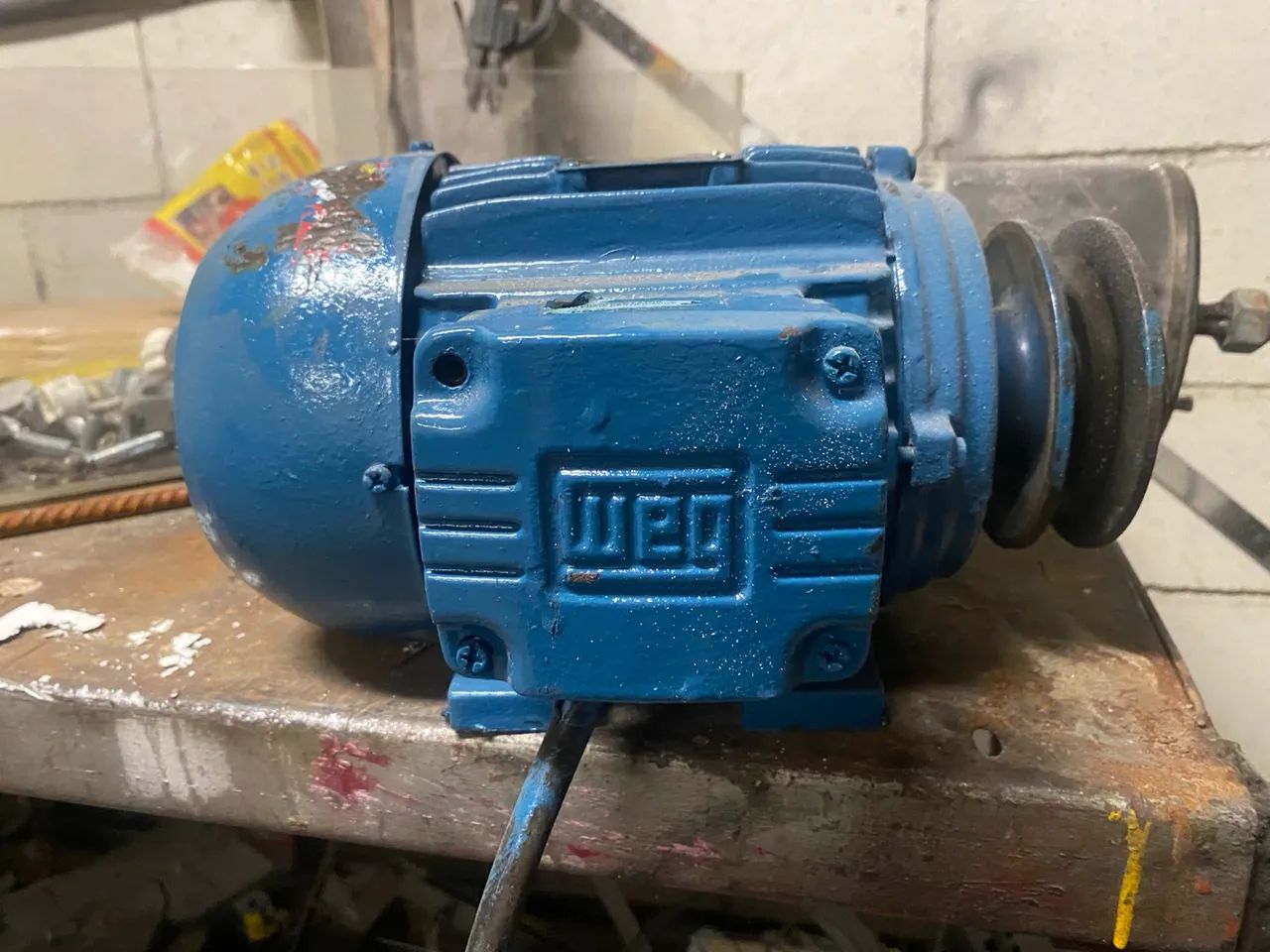 MOTOR WEG 1 CV NOVO  - Foto 3