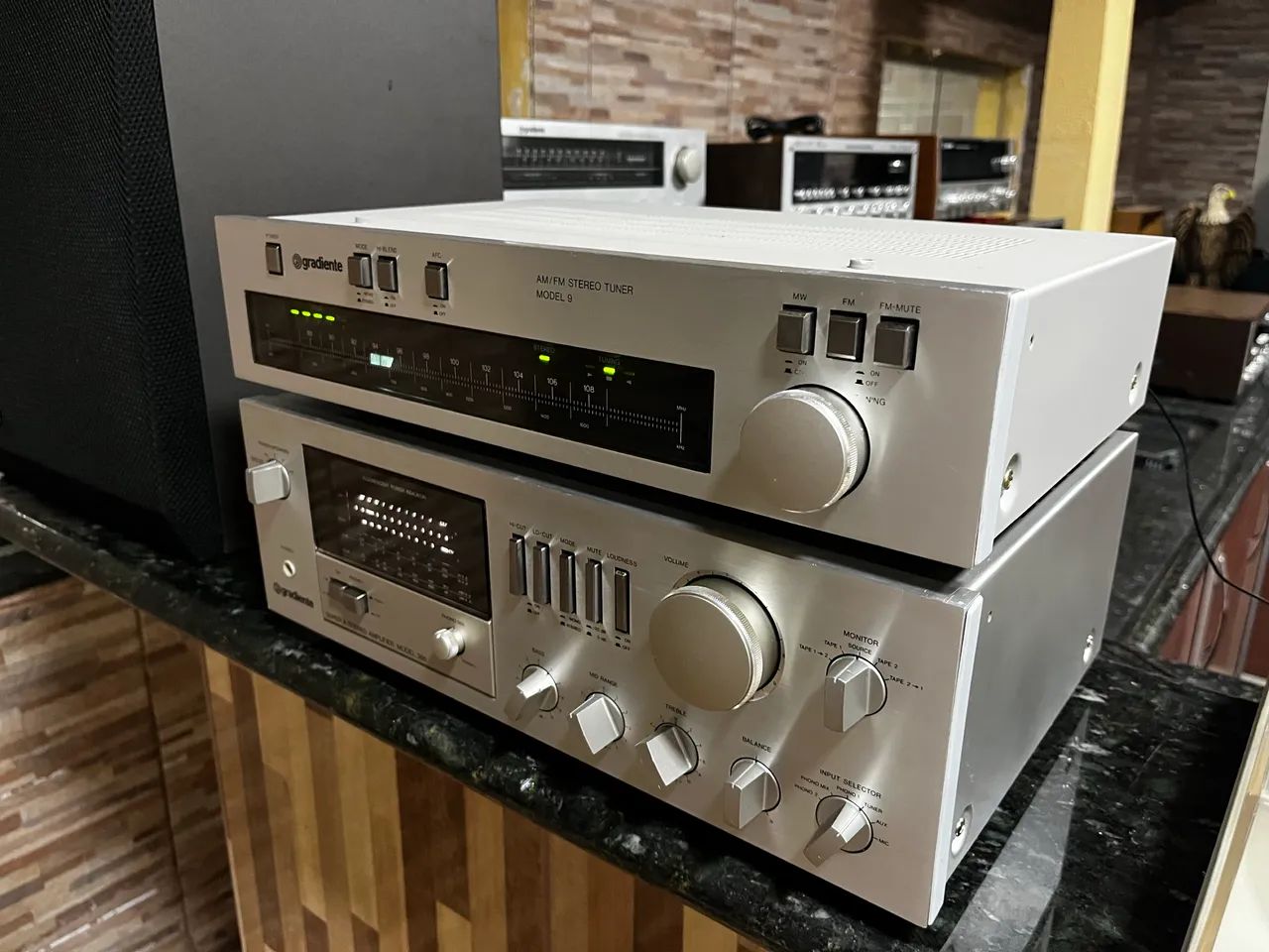 Conjunto Gradiente Compo: Amplificador Model 366 + Tuner Model 9 - Revisados!!! - Foto 4