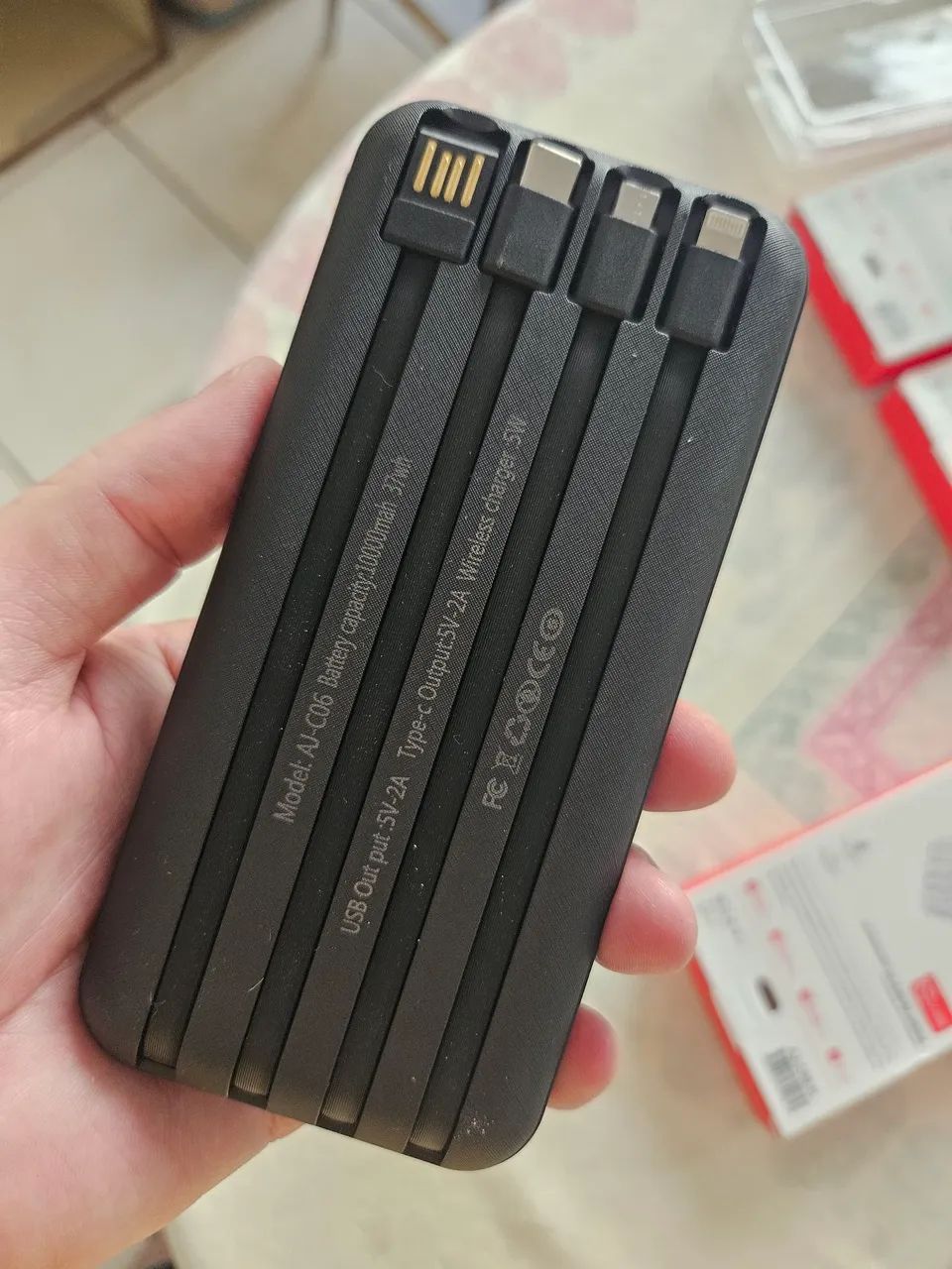 Power Bank por indução e com fio 10.000mAh (Novo) - Foto 6