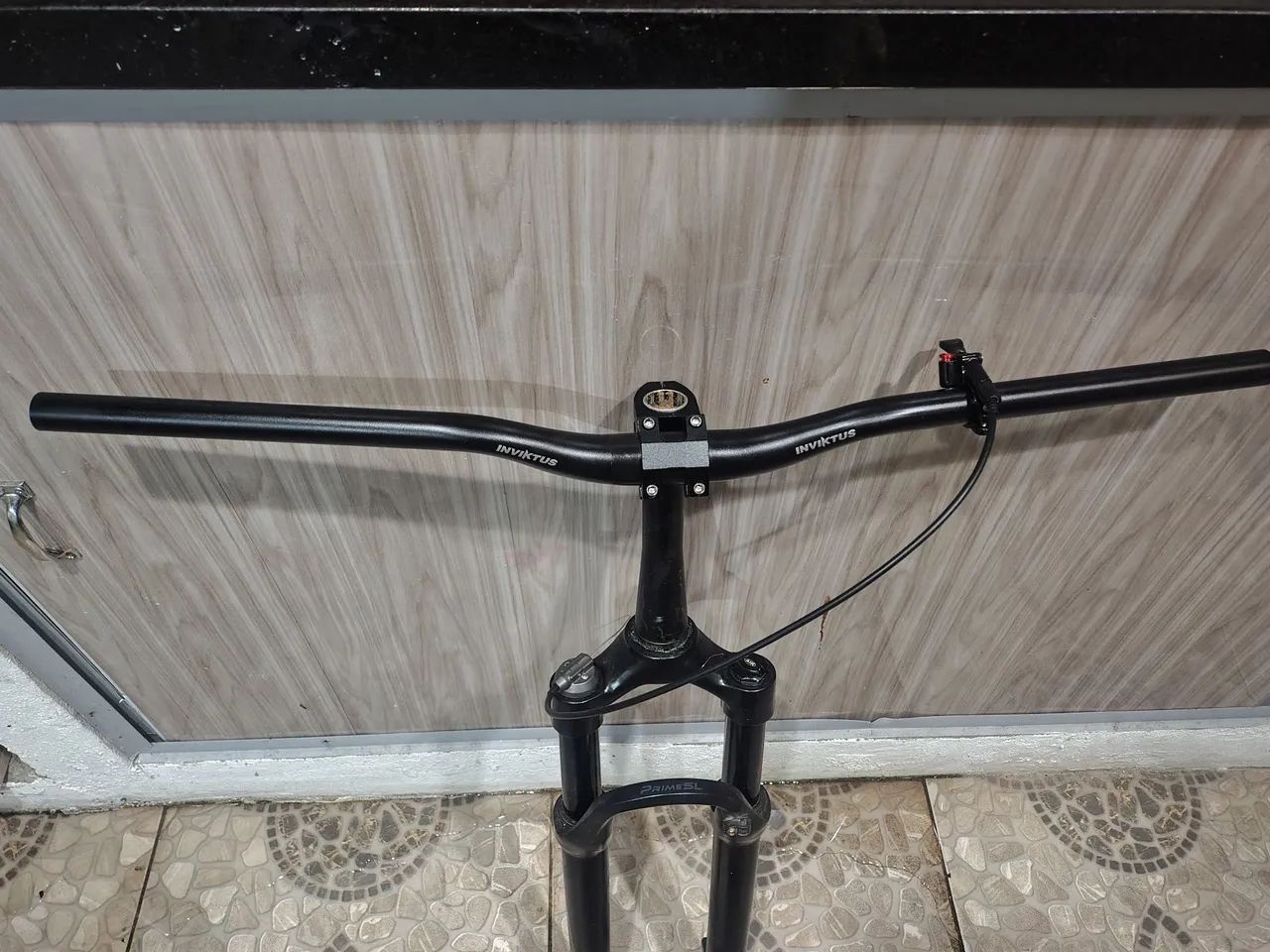 Vendo suspensão absolute prime + guidão e mesa - Foto 2