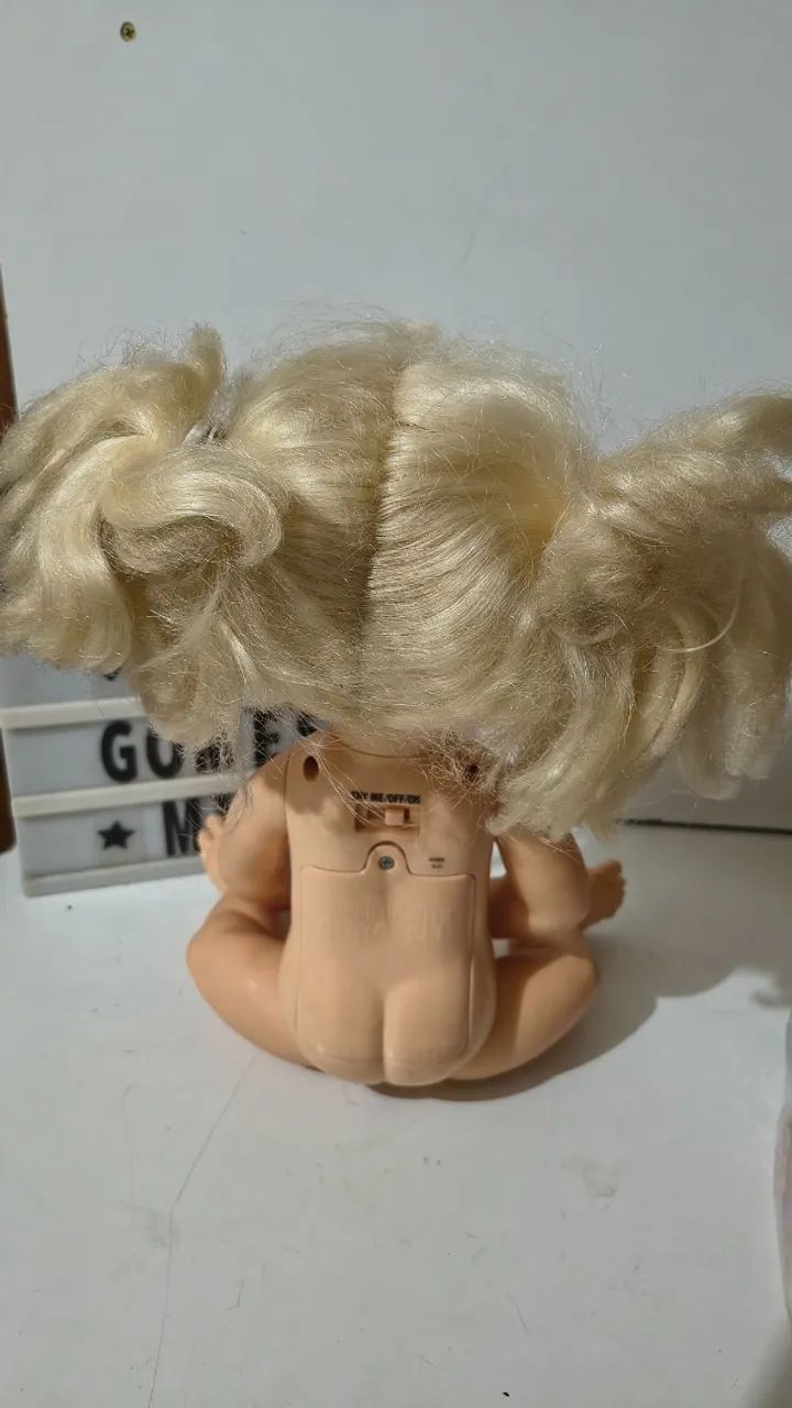 Boneca Baby Alive comer e brincar antiga - Foto 3