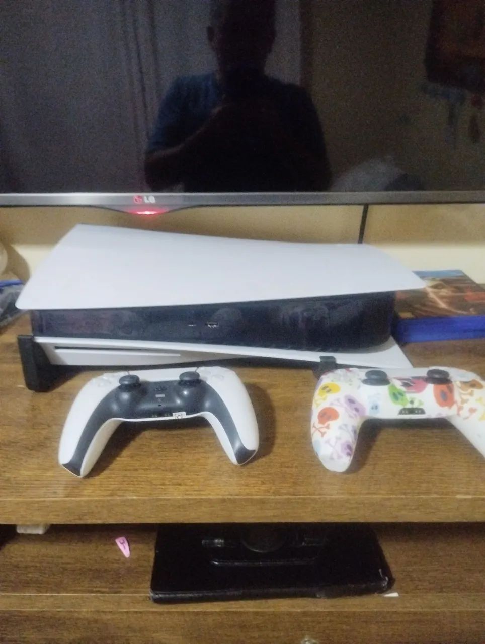 Vendo ou troco ps5 flat com 1tb