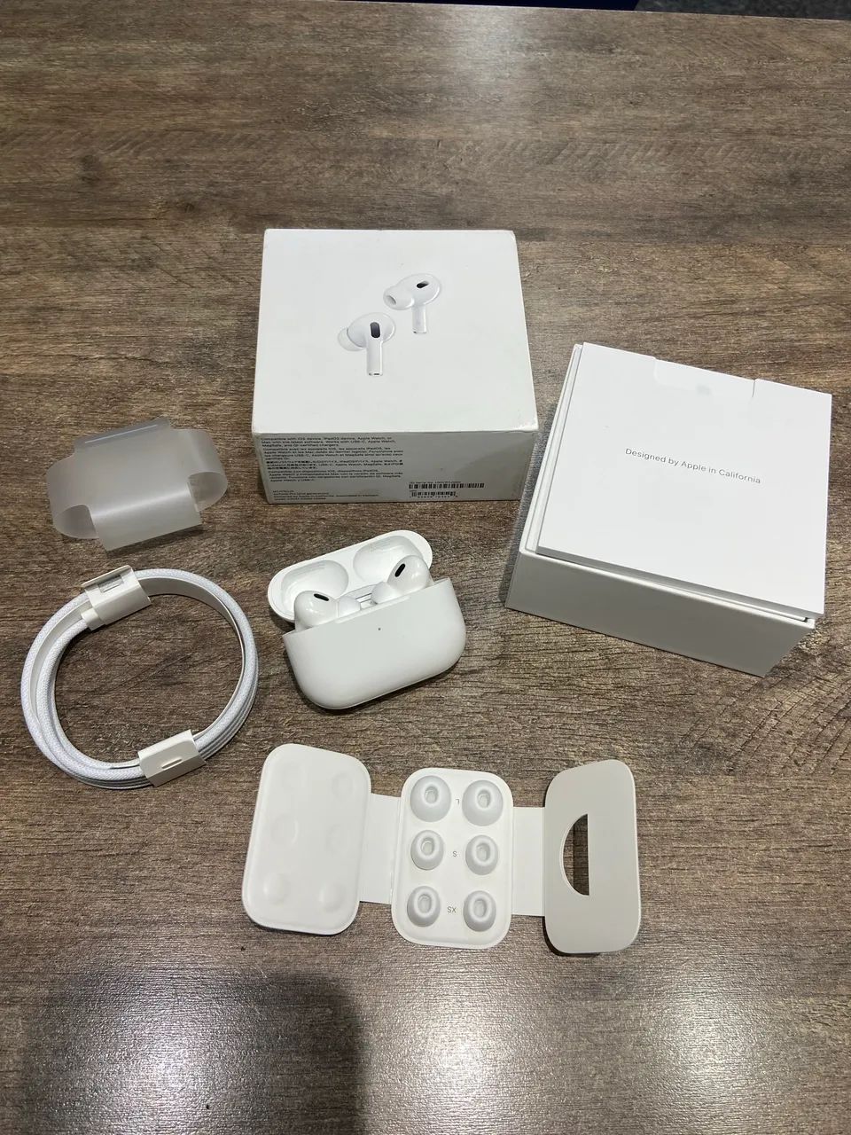 Apple AirPods Pro 2ª Geração Usb-C | Loja Física - Fones de Ouvido