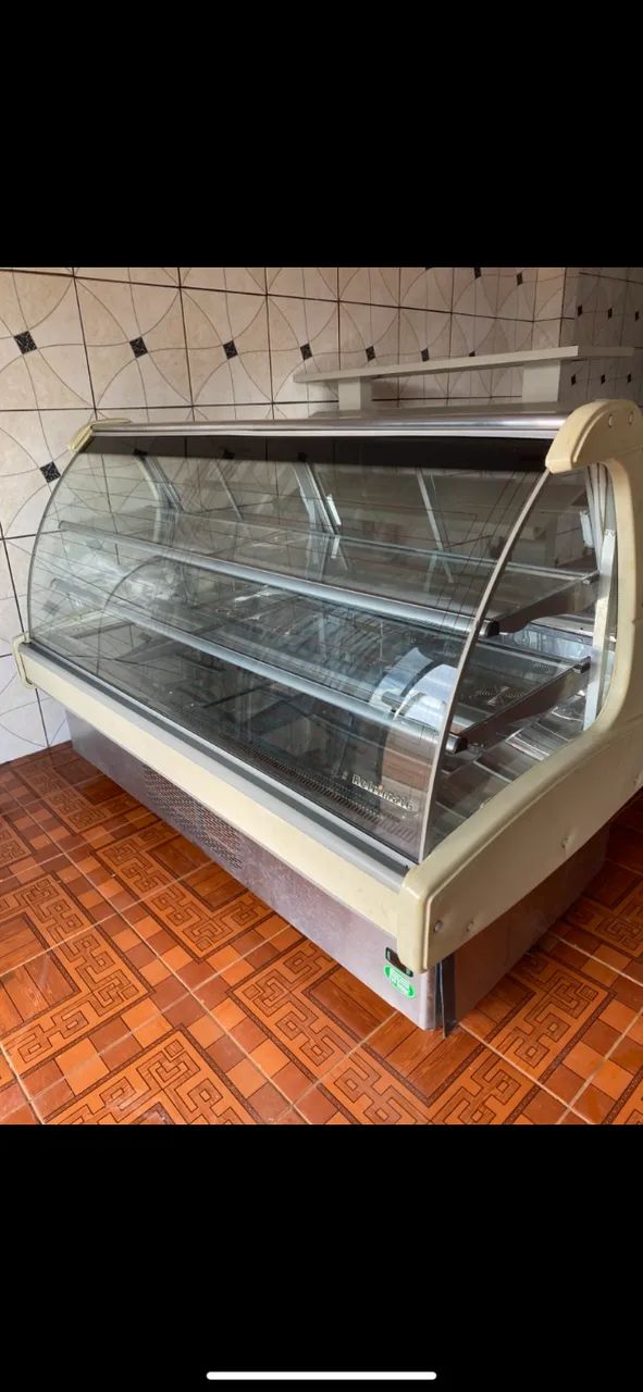 Vende-se Balcão frio e expositor  - Foto 3