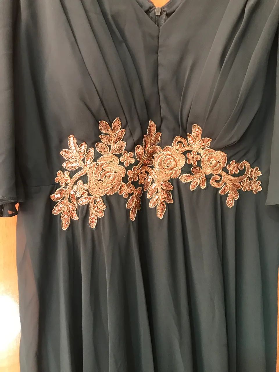 Vestido para madrinha drapeado verde com bojo - Foto 3