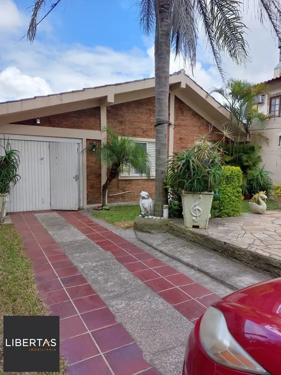 CASA PARA VENDA COM 3 DORMITÓRIOS - SALAR