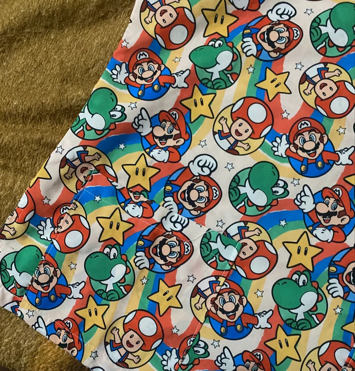 SCRUB PERSONALIZADO DO MARIO E ACOMPANHA A CALÇA PRETA  - Foto 2
