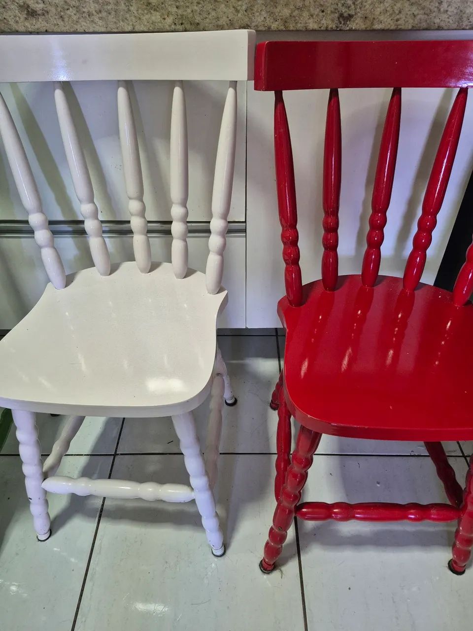 4 CADEIRAS MACIÇAS - Foto 3