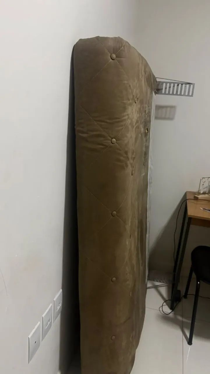 Vende-se cabeceira de cama - Foto 3