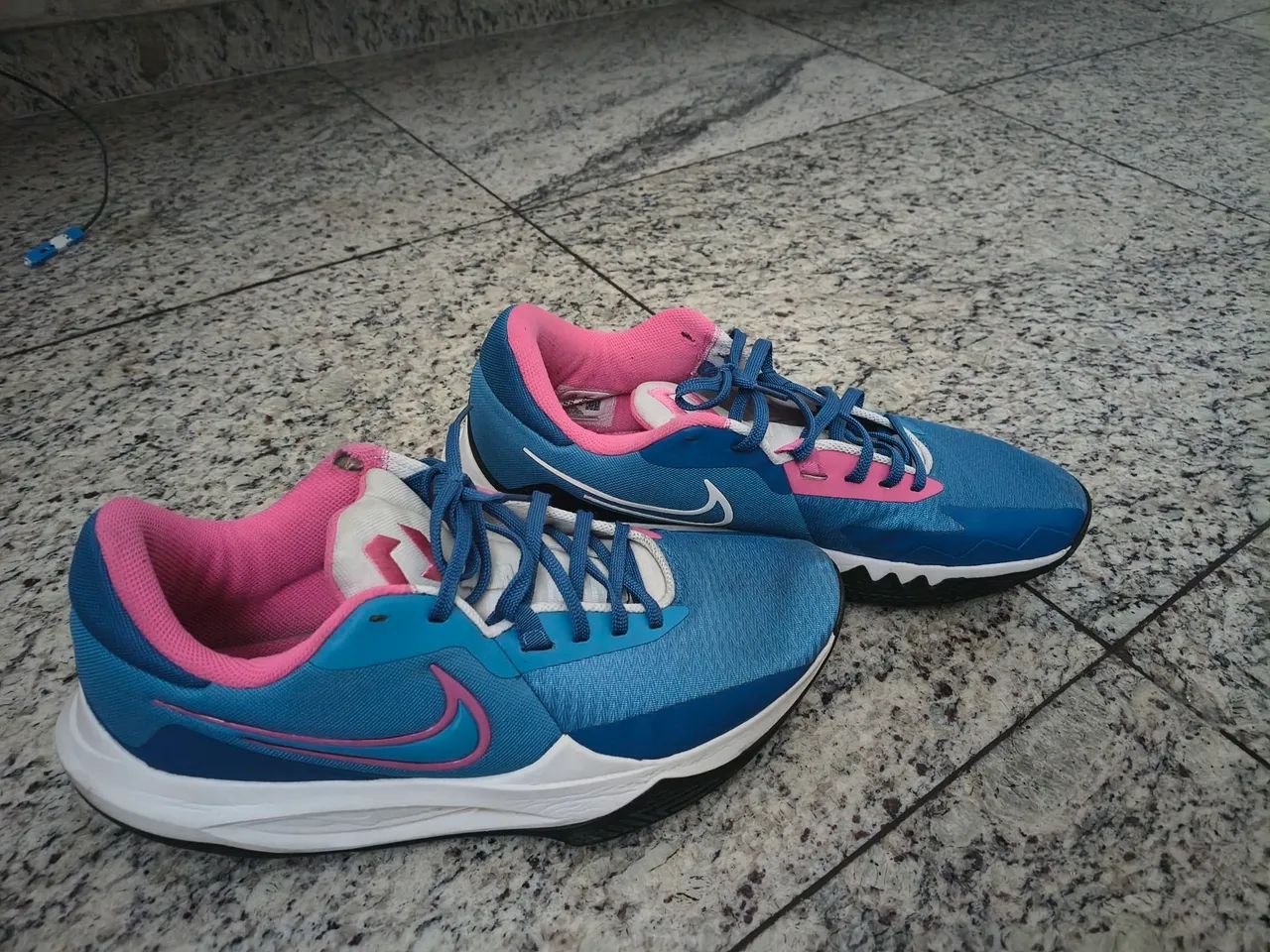 Nike tamanho 43,  Asics Gel 42 