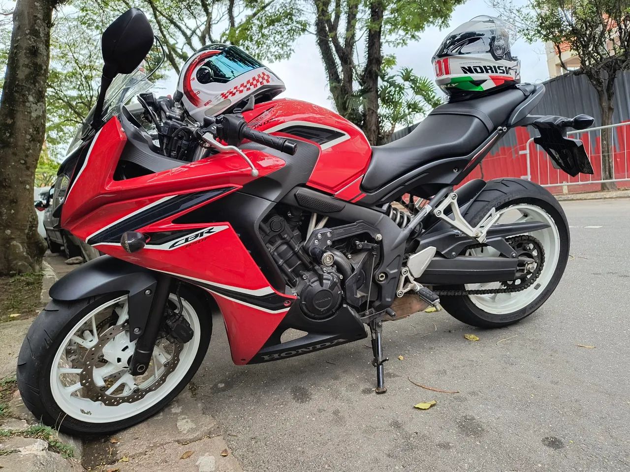 Honda CBR 2018 - Foto 3