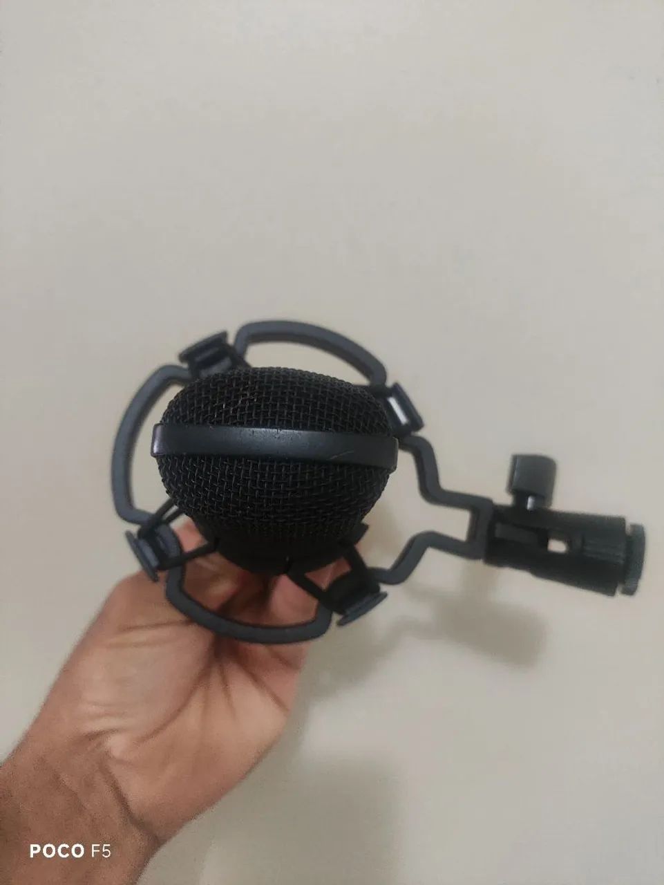 microfone condensador Scarlett Studio - Foto 2
