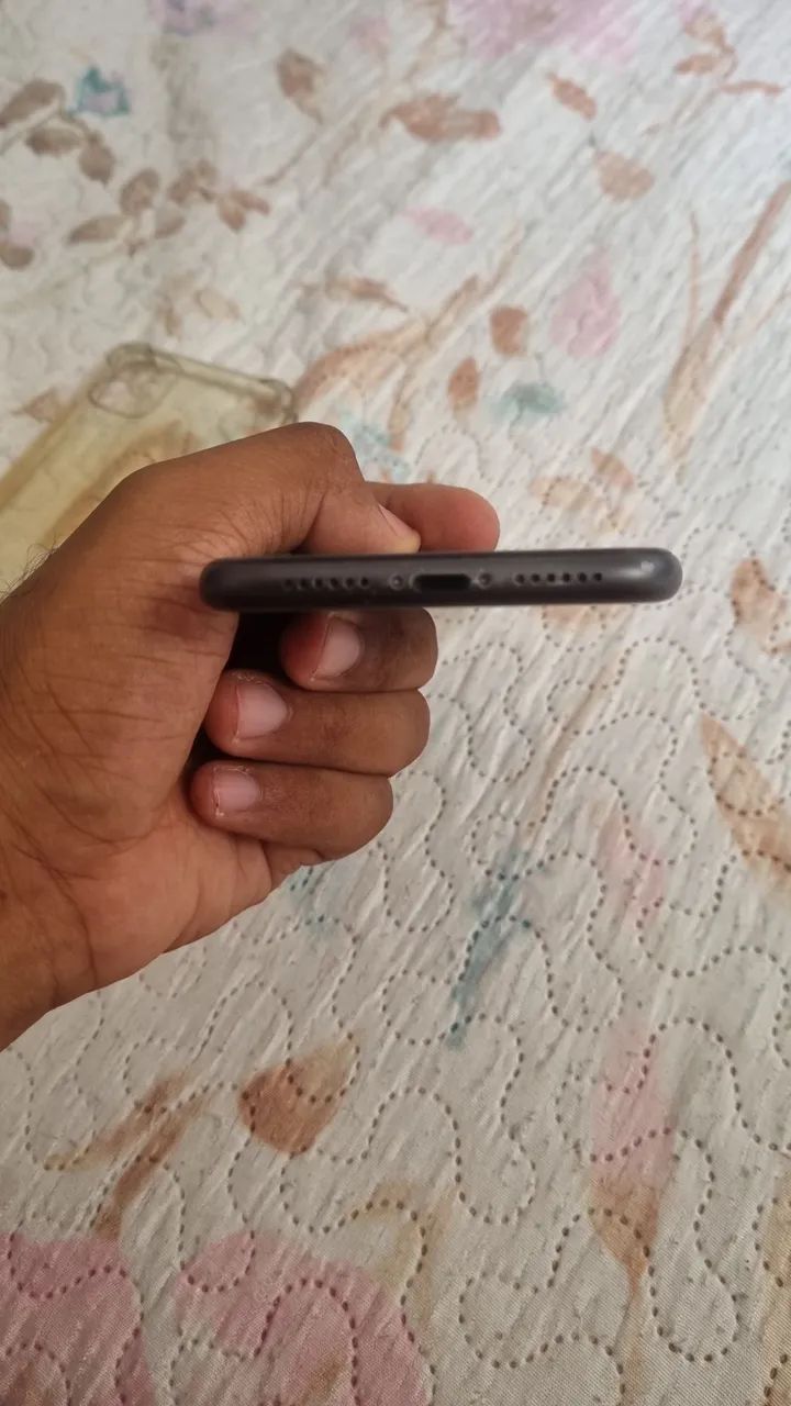 IPHONE 11 COM DEFEITO NA TELA - Foto 4