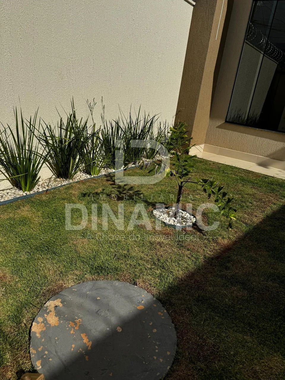 Casa Moderna e Imponente no Bairro Goiás II - 120m de Conforto e Sofisticação - Foto 2