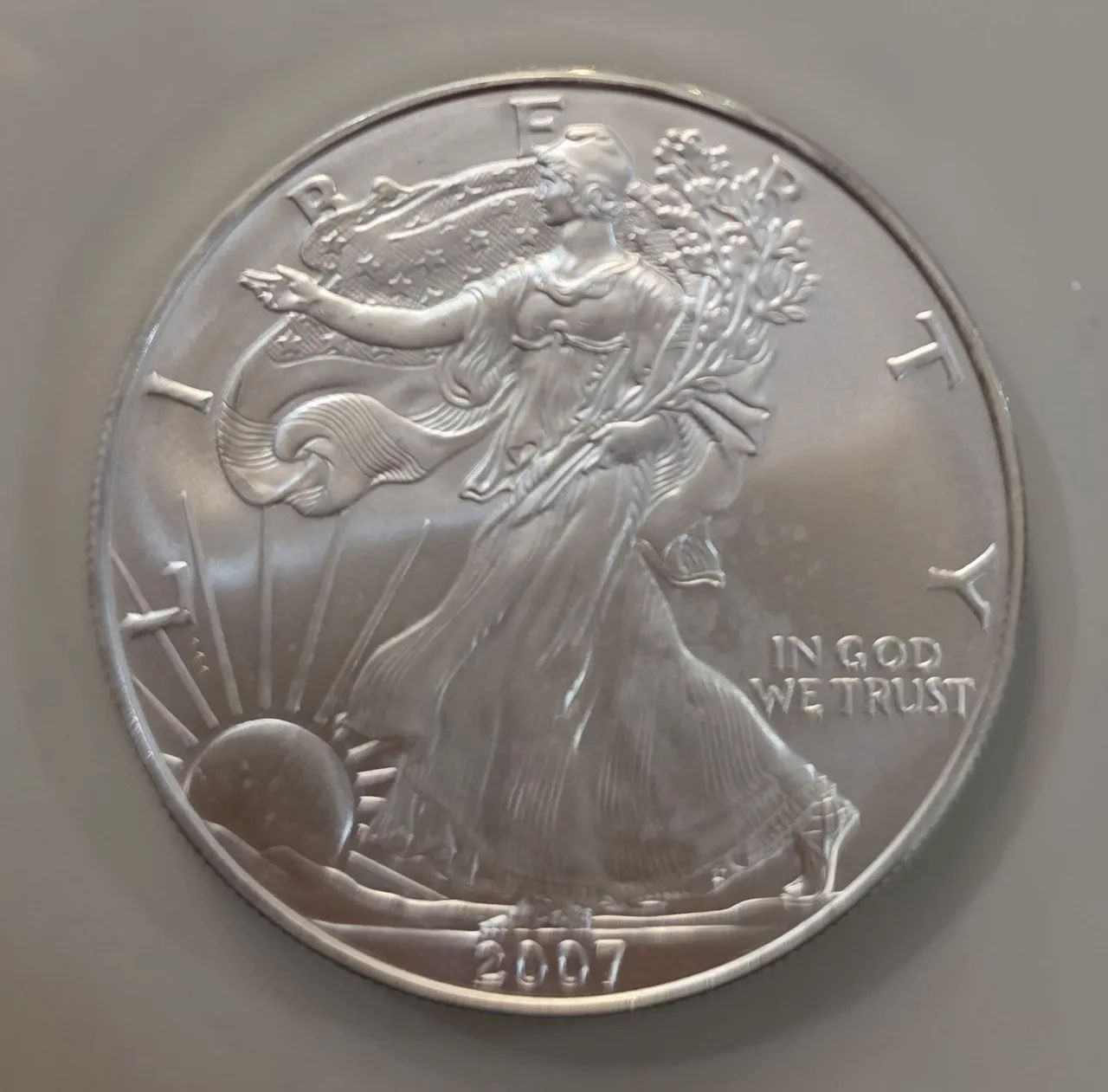 Moeda Silver Eagle Prata 999 - 1 oz (31.104g) - Foto 2