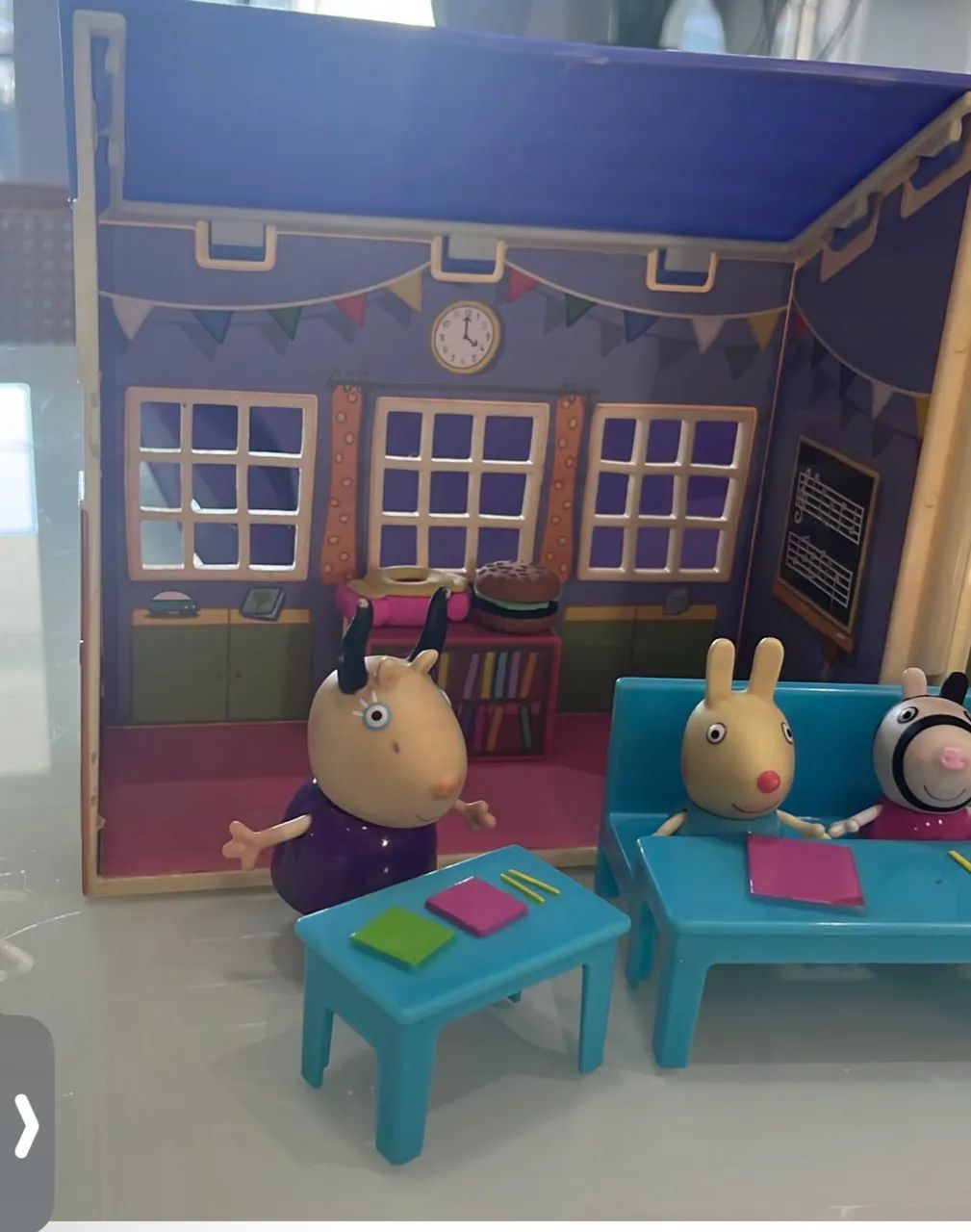 Escola da peppa com personagens  - Foto 3