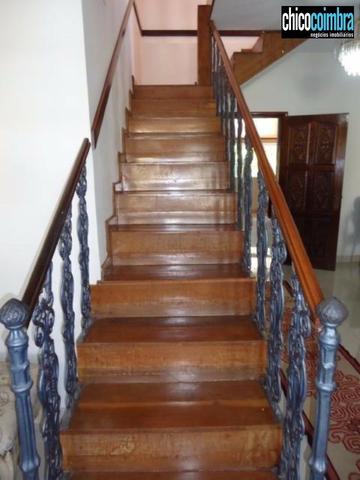 Sobrado no Setor Coimbra, 4 suítes amplas, 4 salas, escritório, área de lazer, porcelanato - Foto 14