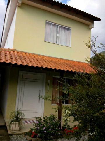 Vendo Casa em Angra dos Reis (dois pavimentos)