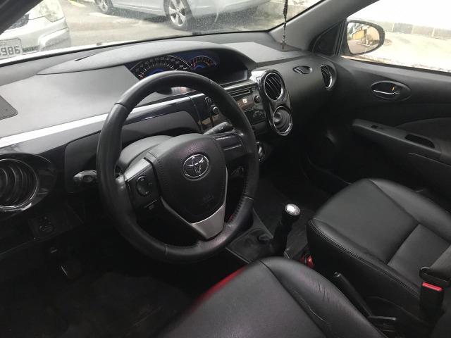 Toyota Etios XLS Sedan 1.5 2015 - Foto 4