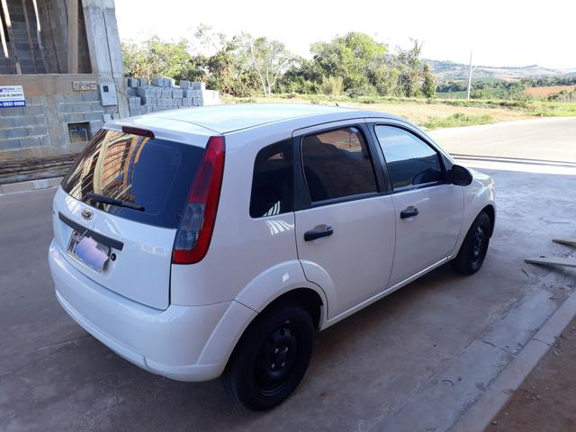 Vendo ou trocos fiesta 1.0 completo - Foto 3